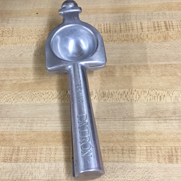 New Tequila Petron squeezer - Picture 4 of 7